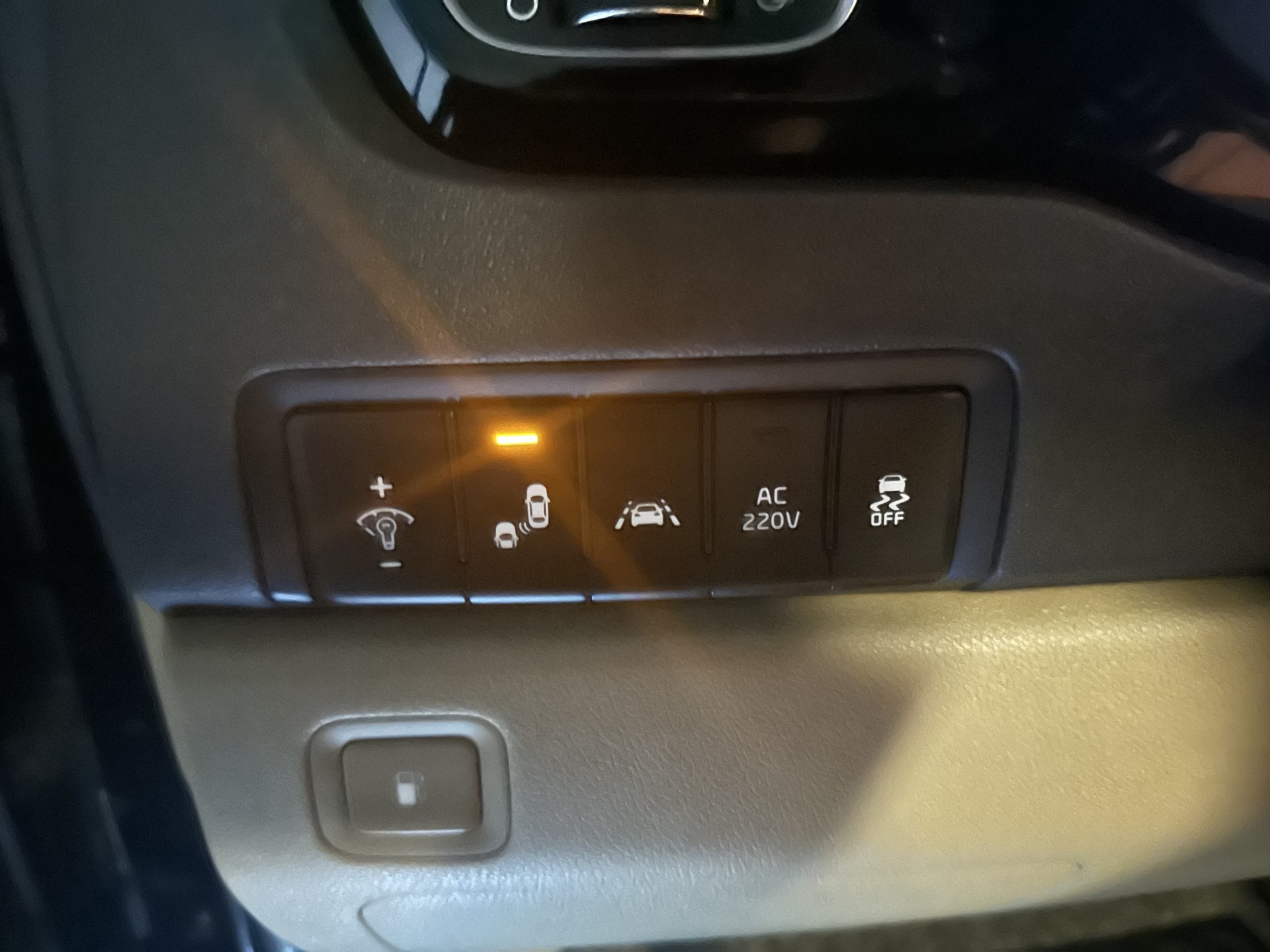2xkx7nvsc7y4330026.jpg