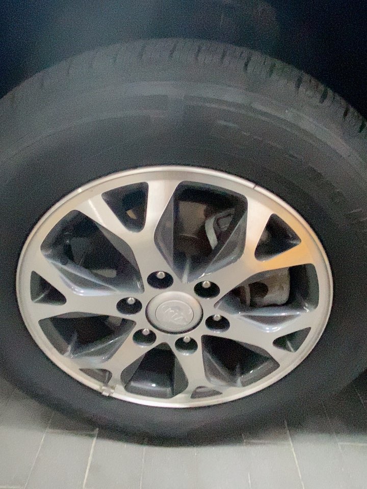 78yk7msj9s5s.jpg