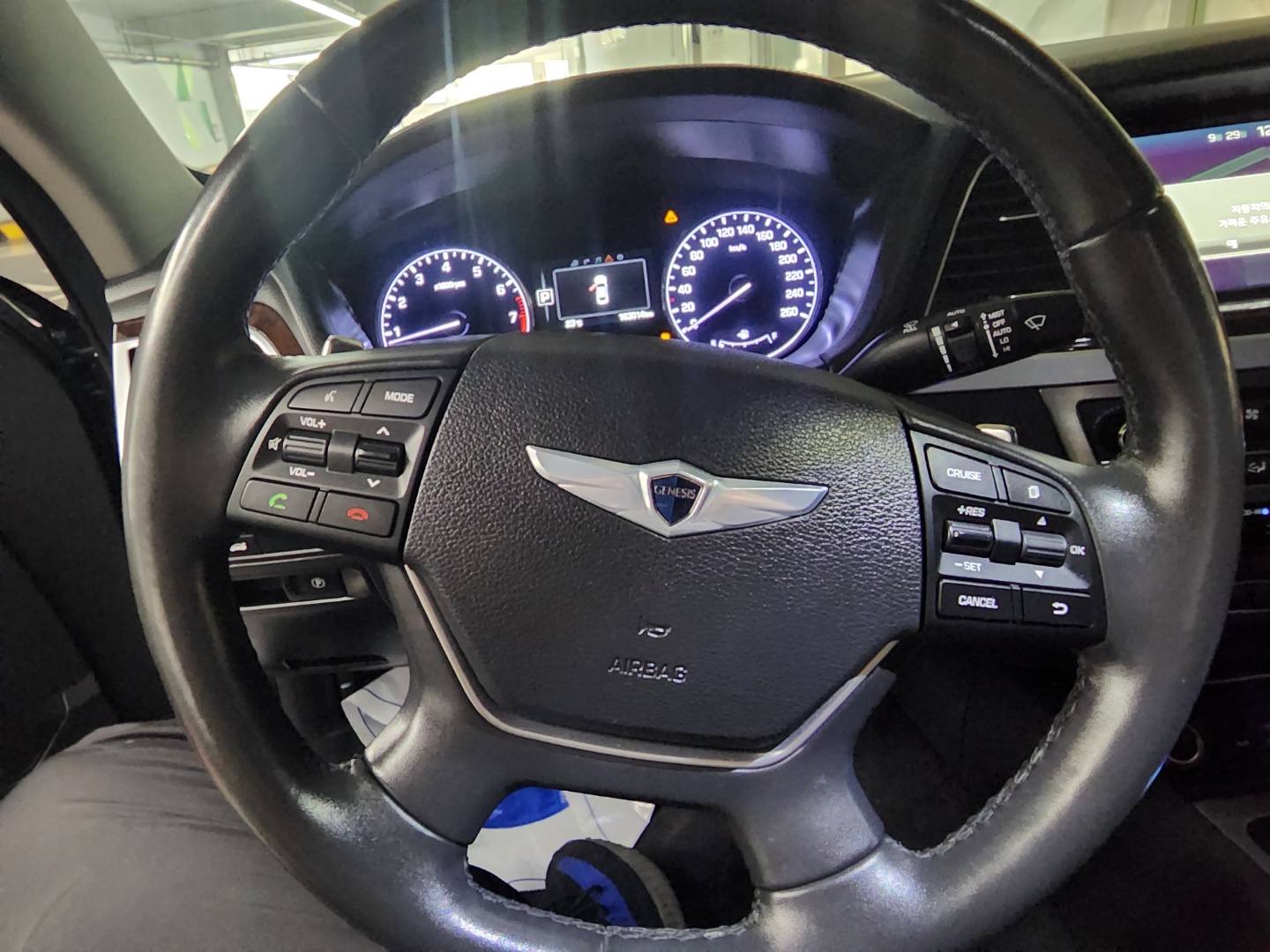 4747t2m7rm0r.jpg