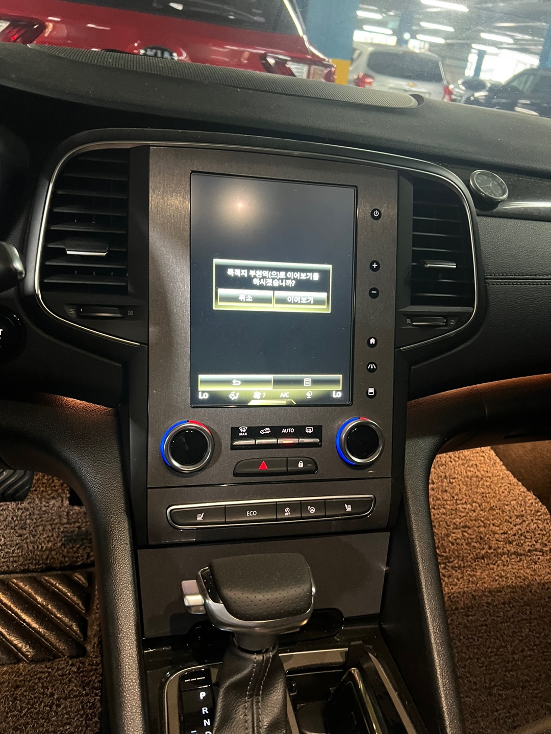 670ejhoxv2lj208242.jpg