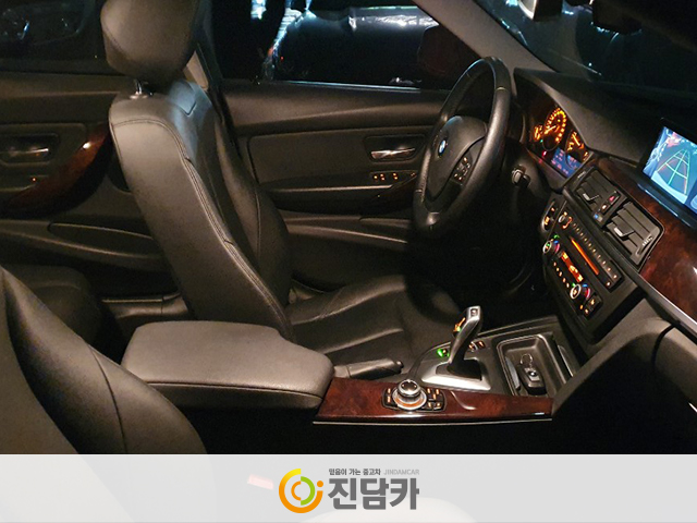 55mk5i8xzxm4.jpg