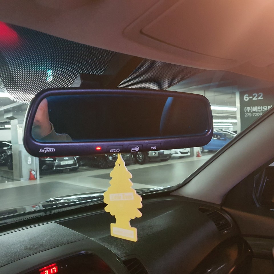 2goq7692w2b8.jpg