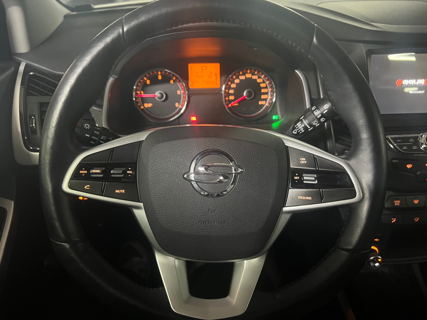 gt4i1m8yq1j.jpg